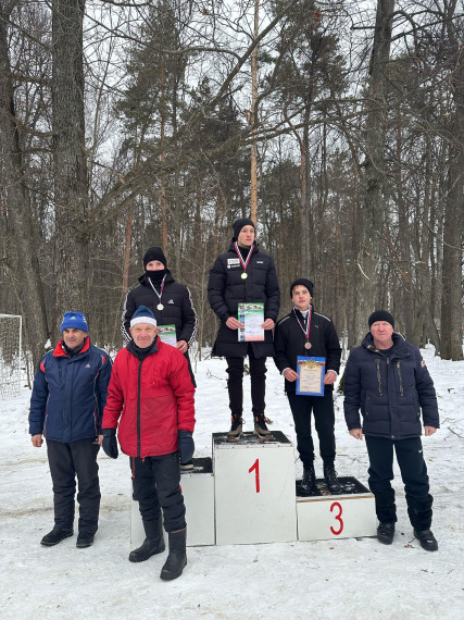 Соревнования по лыжам!.